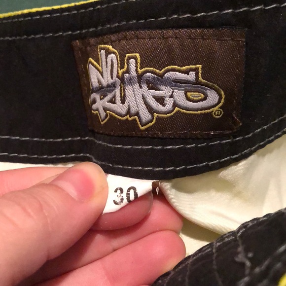 Swim trunks - Picture 2 of 5